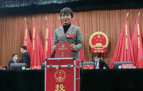 虞城县第十六届人民代表大会第一次会议举行第三次全体会议